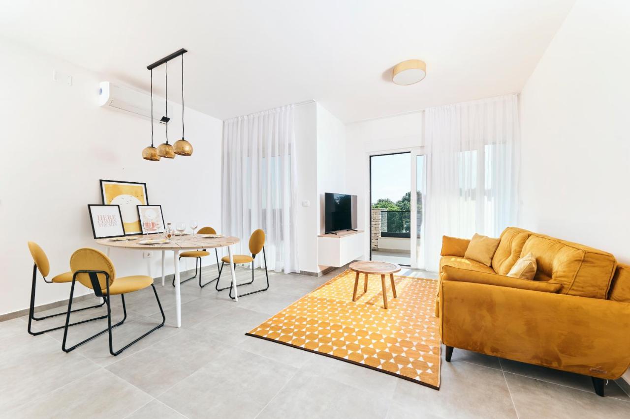 Apartments San Maris 2 Umag Exteriör bild