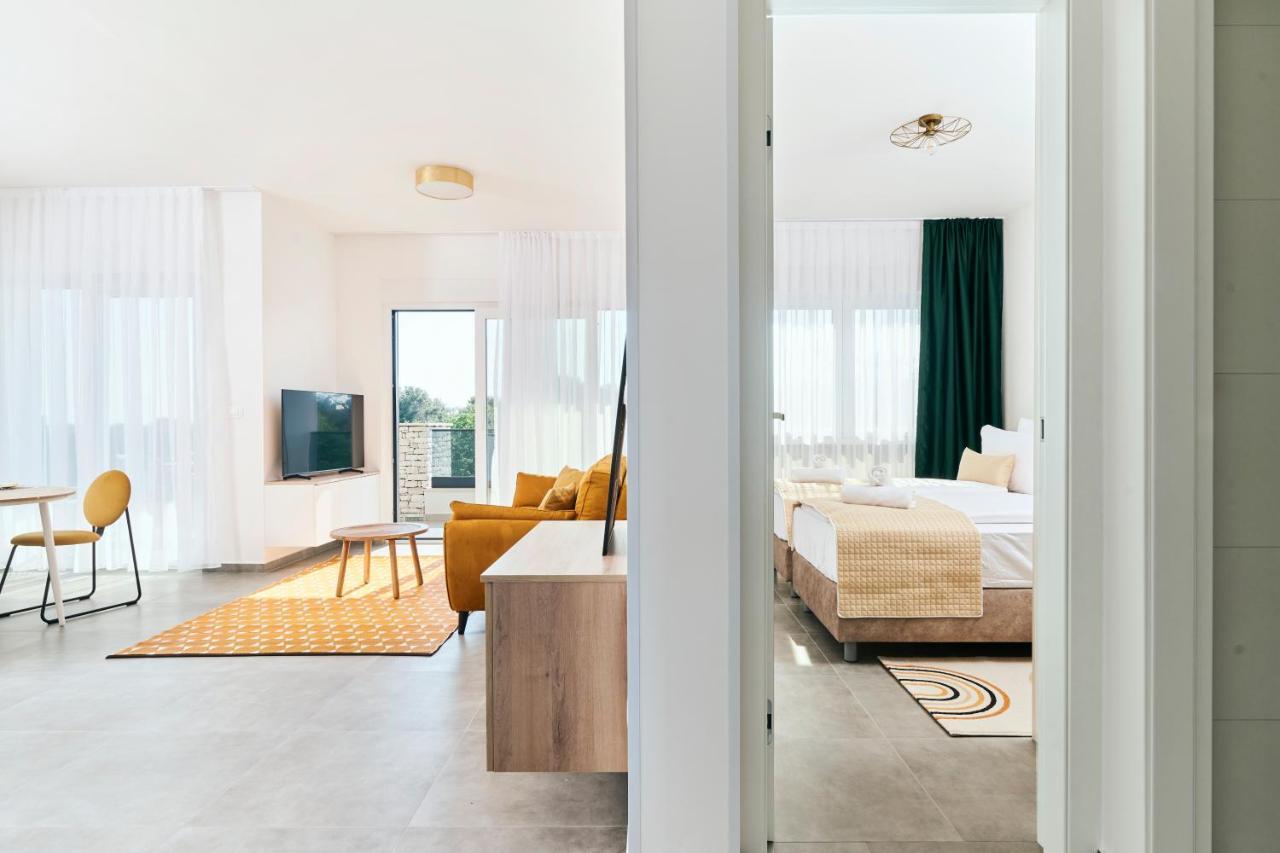 Apartments San Maris 2 Umag Exteriör bild
