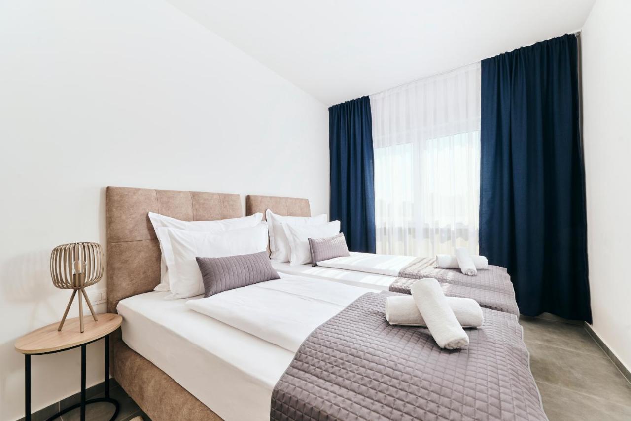 Apartments San Maris 2 Umag Exteriör bild