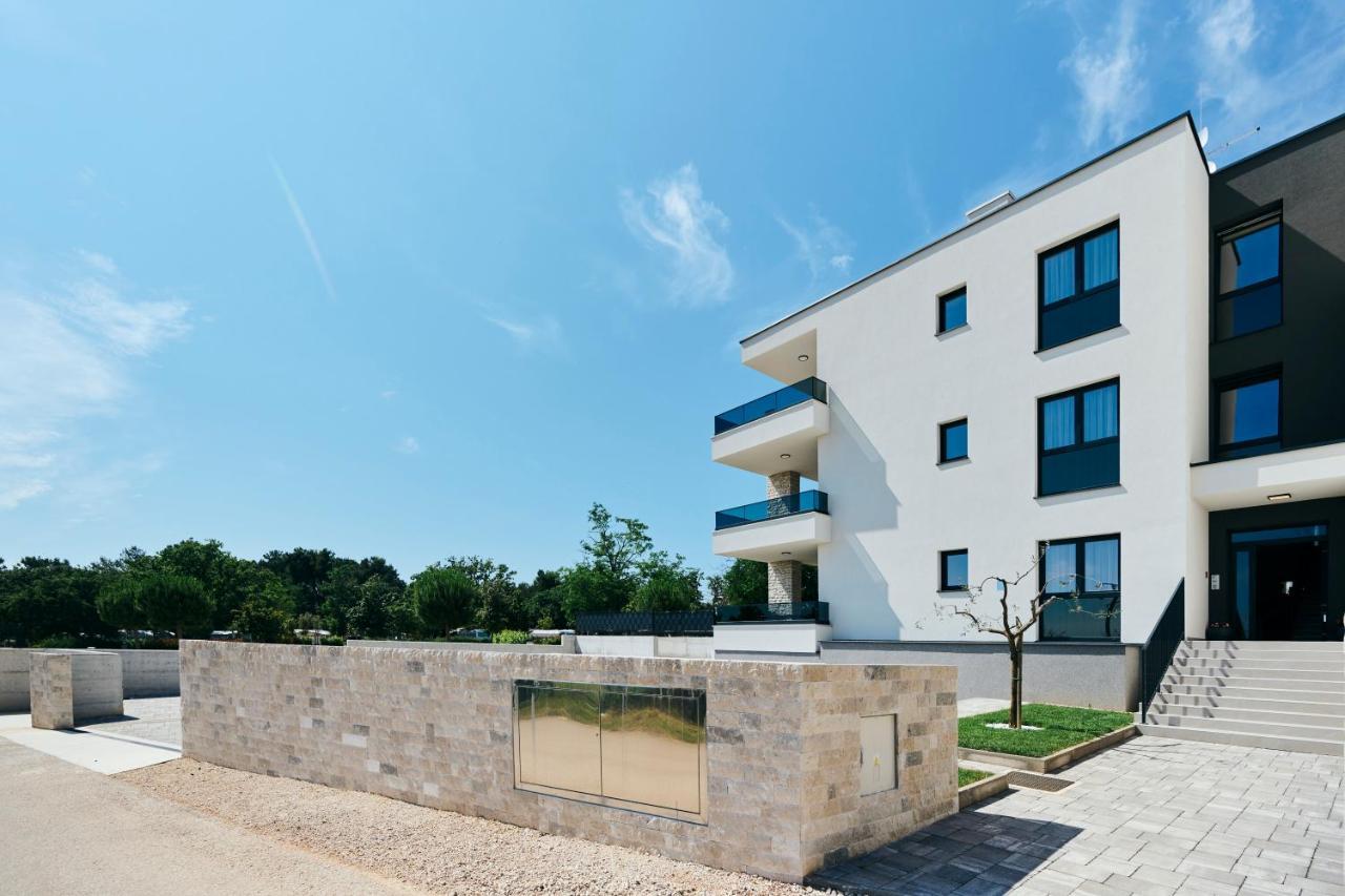 Apartments San Maris 2 Umag Exteriör bild